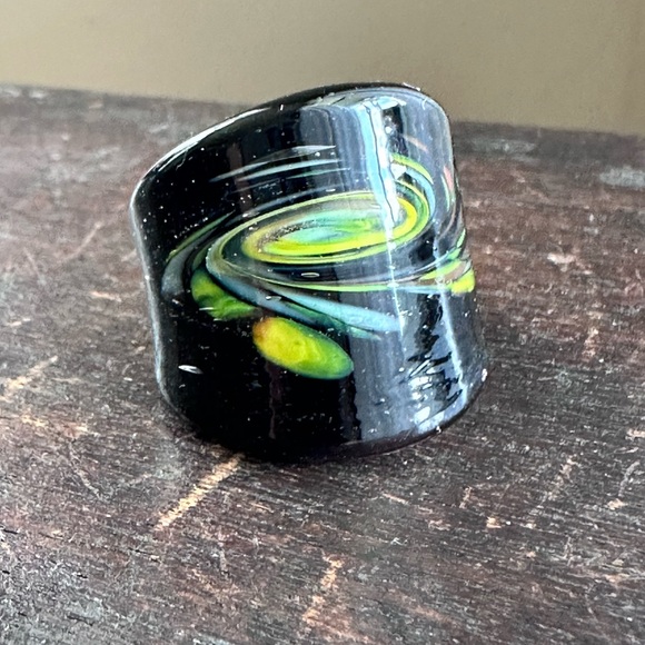 Hand Crafted Jewelry - Green and Black Glass Swirl Ring, Size 9